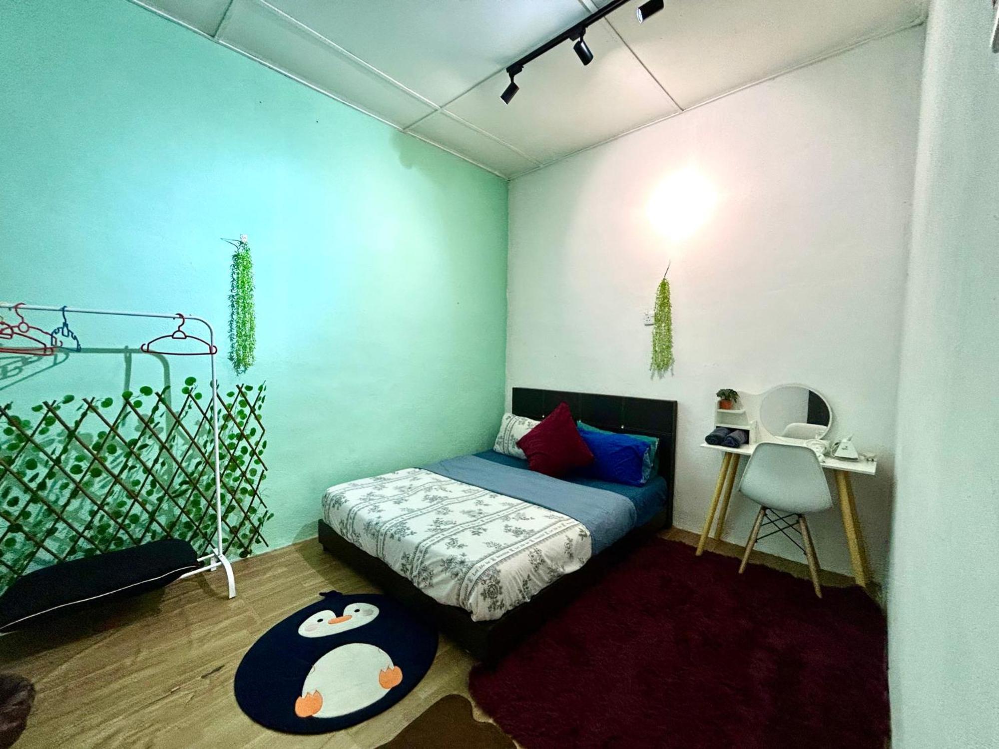 Holiday home Cozy 18 Entire 3 Bedroom @alma
